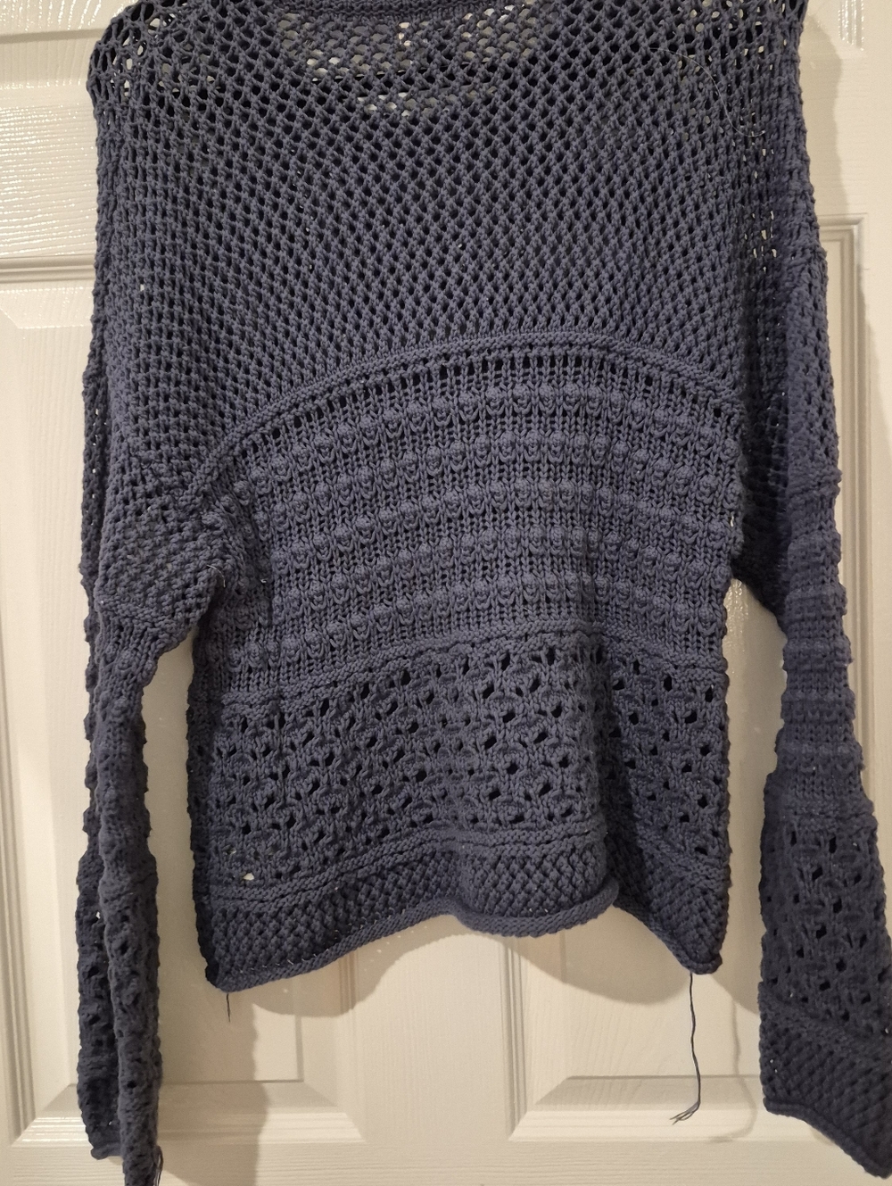 Universal Thread | MEDIUM | Open-work Crewneck Pullover sweater - Picture 4 of 10